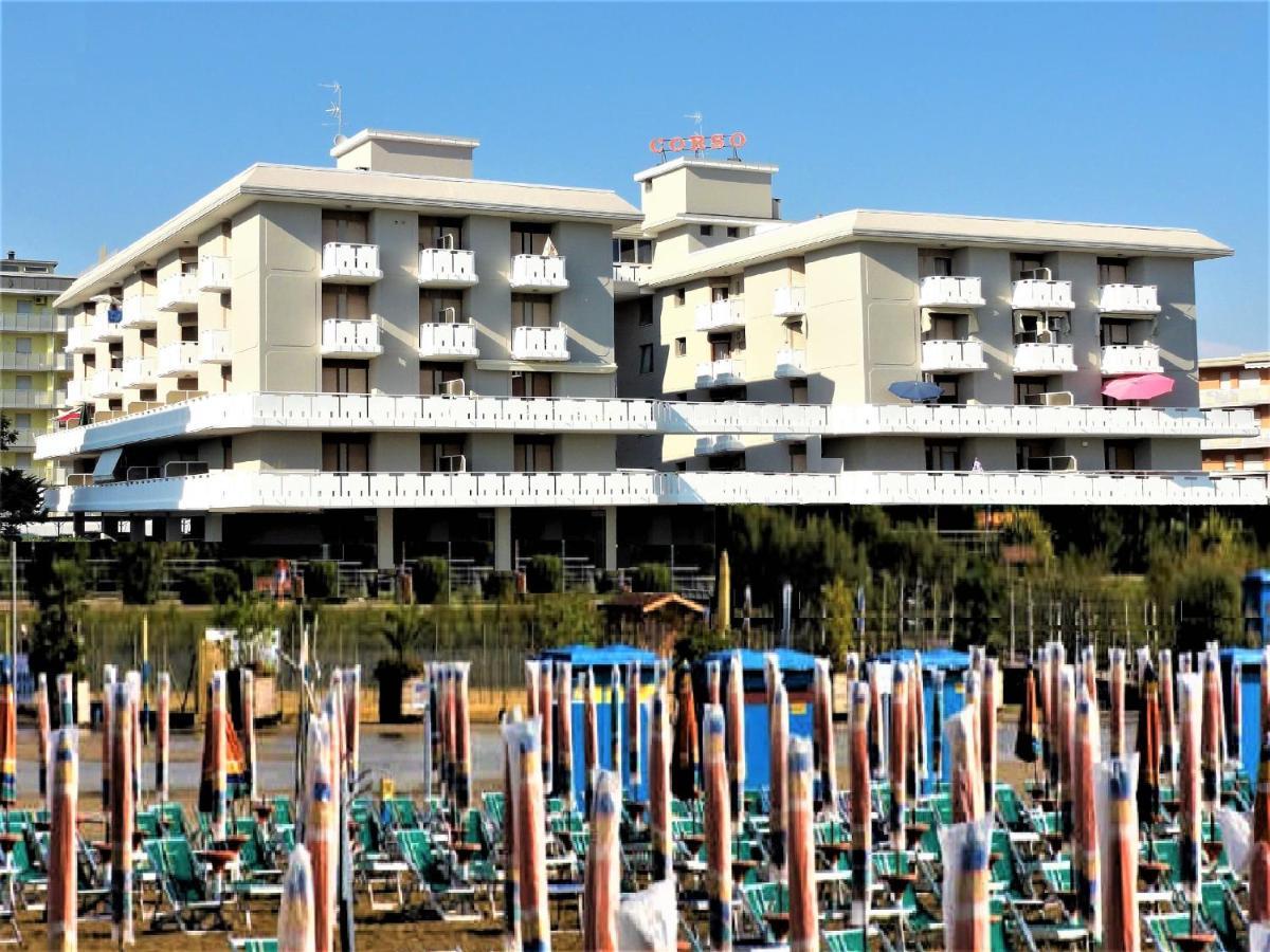 Corso - Appartamenti Bibione Exteriör bild