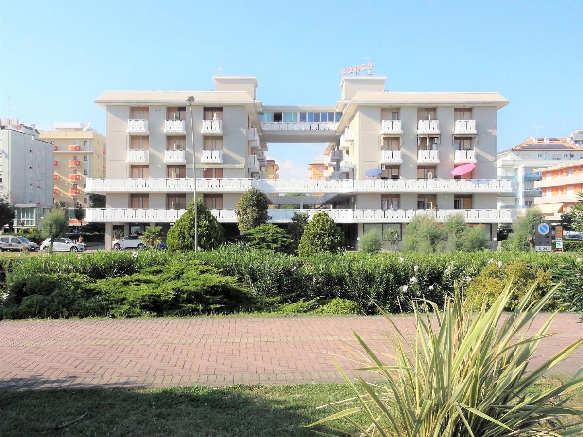 Corso - Appartamenti Bibione Exteriör bild