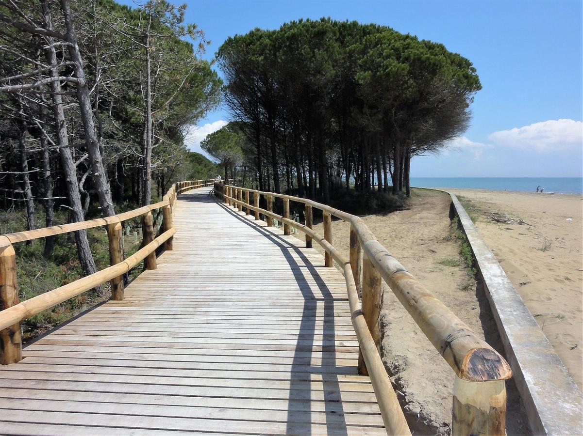 Corso - Appartamenti Bibione Exteriör bild